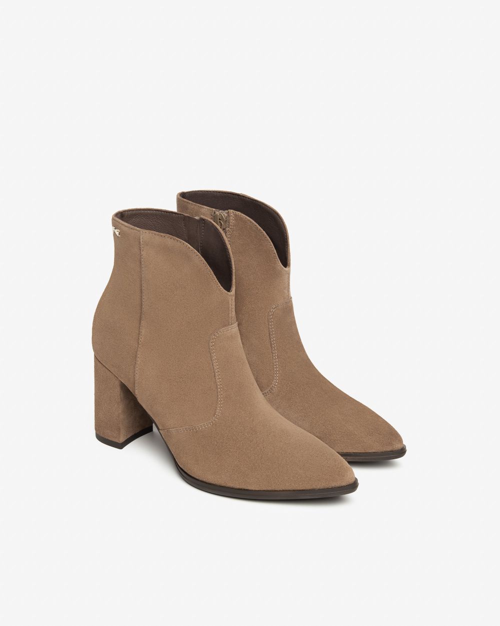 NeroGiardini - I514342D Brown Suede V Ankle Boot