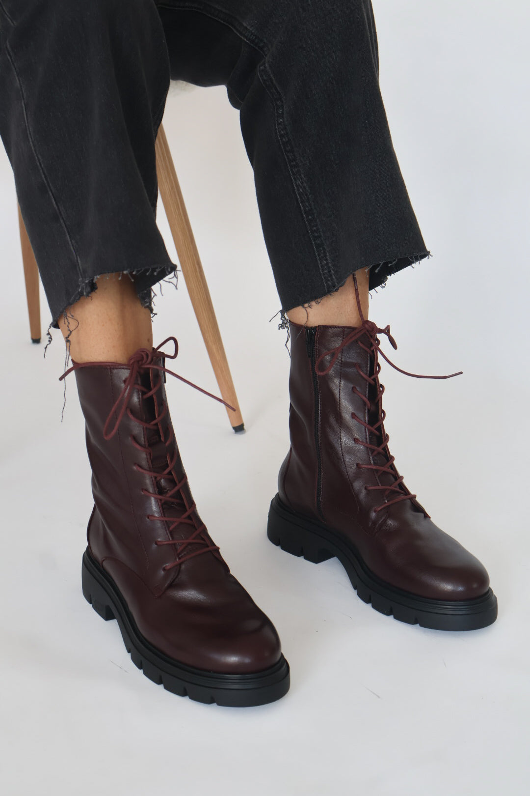 Wonders - A-4313 Burgundy Doc Laced Boot