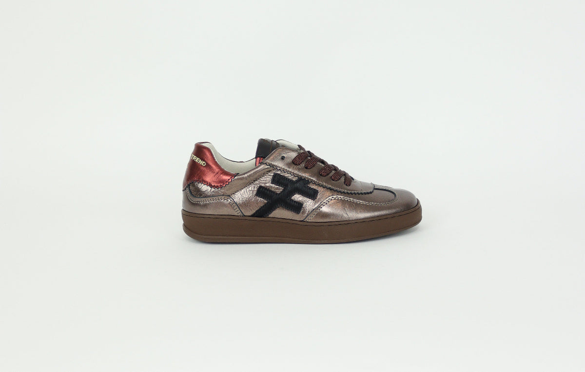 Another Trend - A032 [Smoke] Bronze & Red Trainer