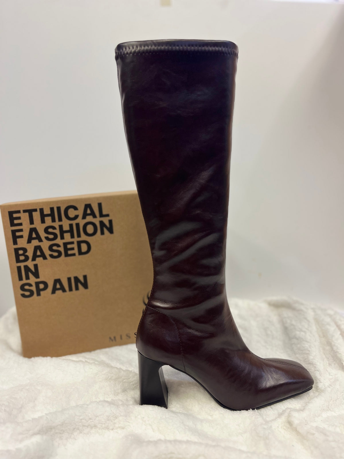 Miss Elastic - 78160 Brown Knee High Boot