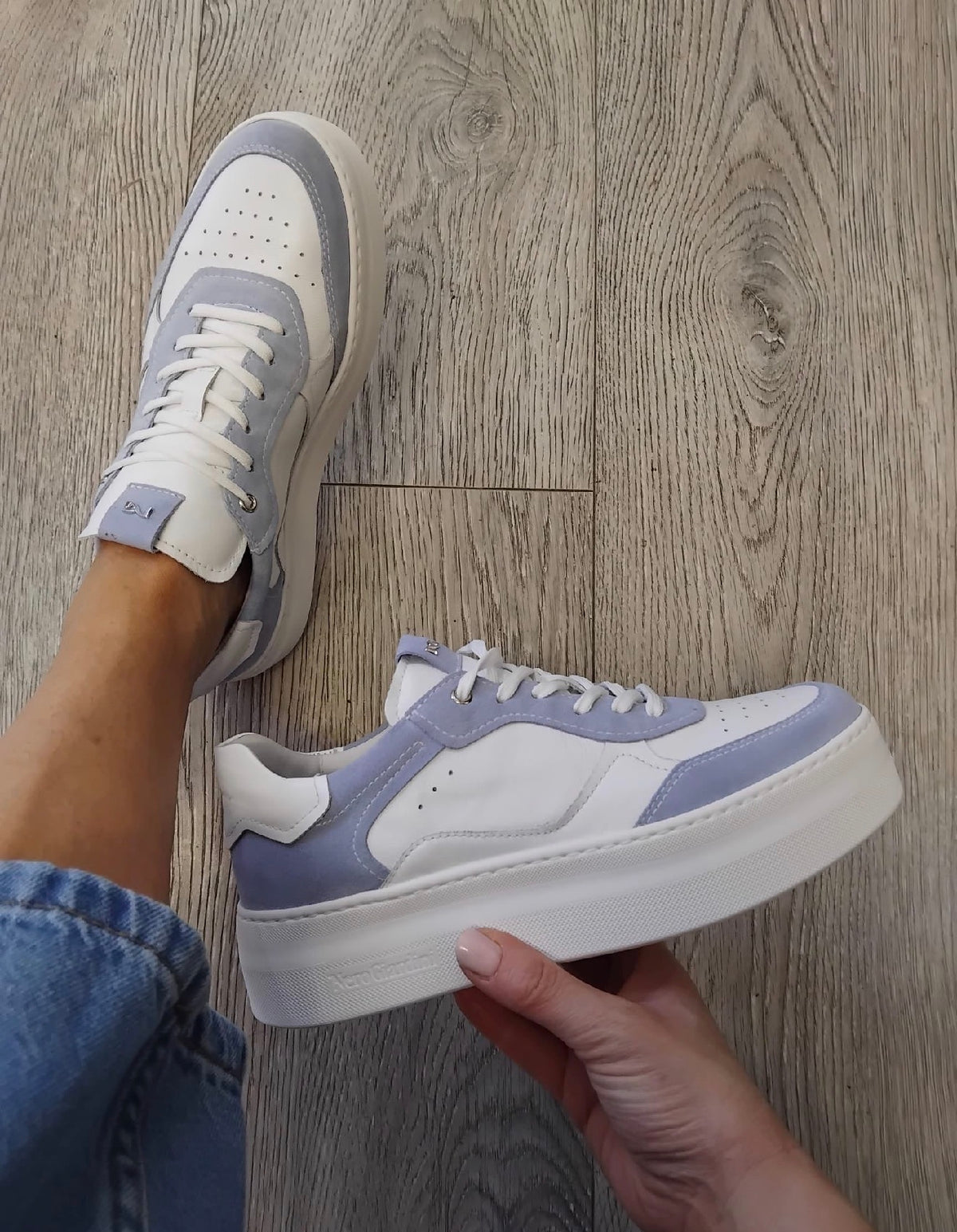 Nerogiardini - E615313D White/ Blue Platform Trainer