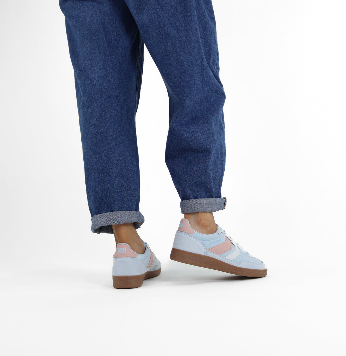 XTI - 145052 Blue Multi Trainer