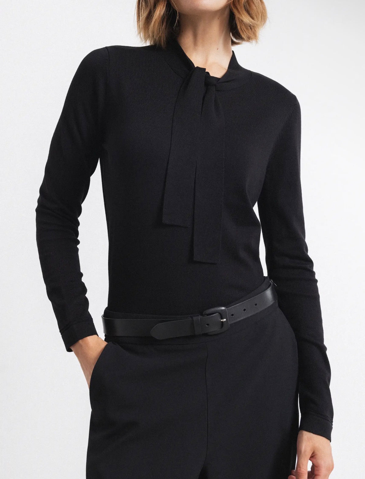 Anna - Black Bow Jumper