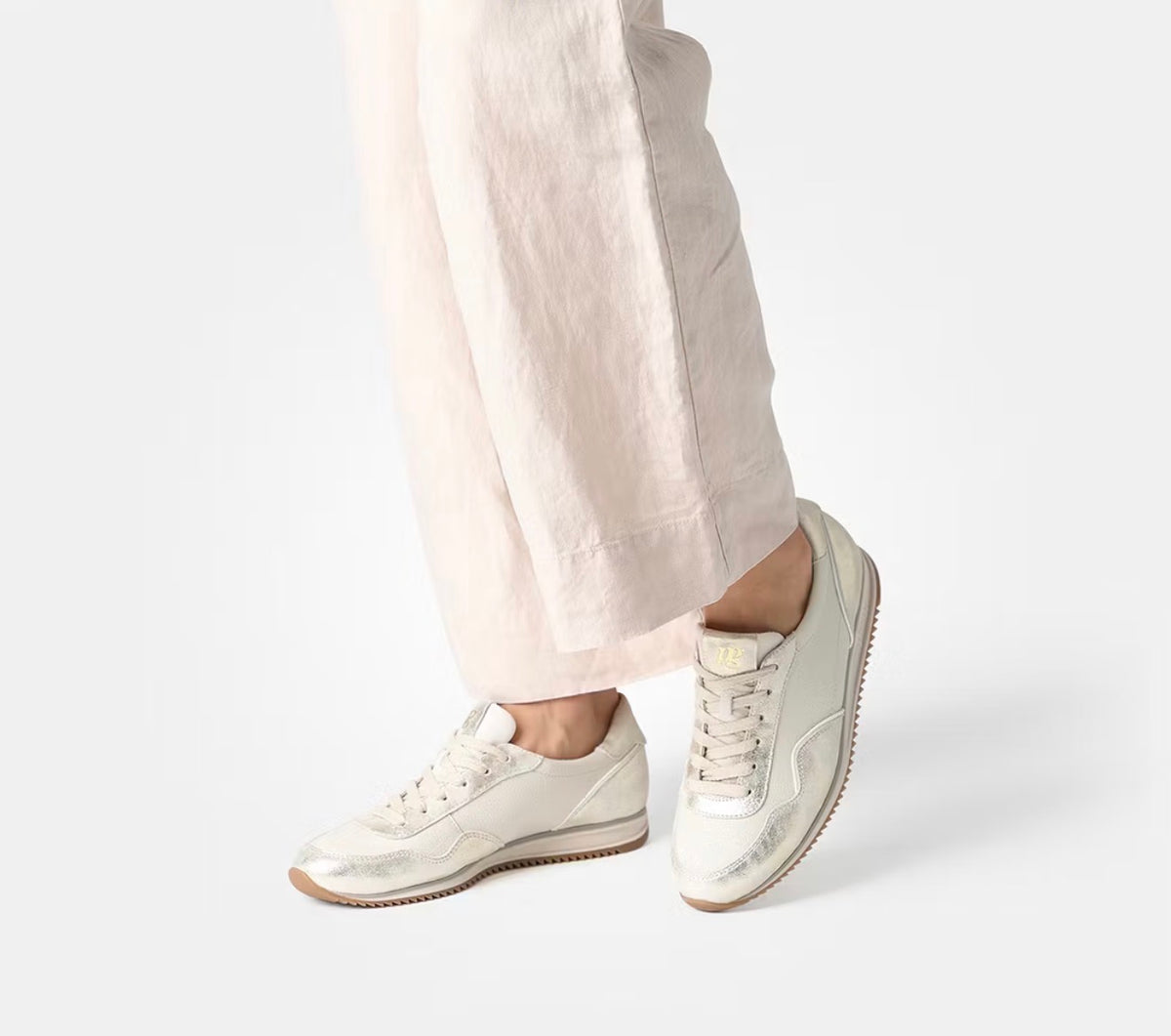 Paul Green - 5545 Gold and Cream Trainer