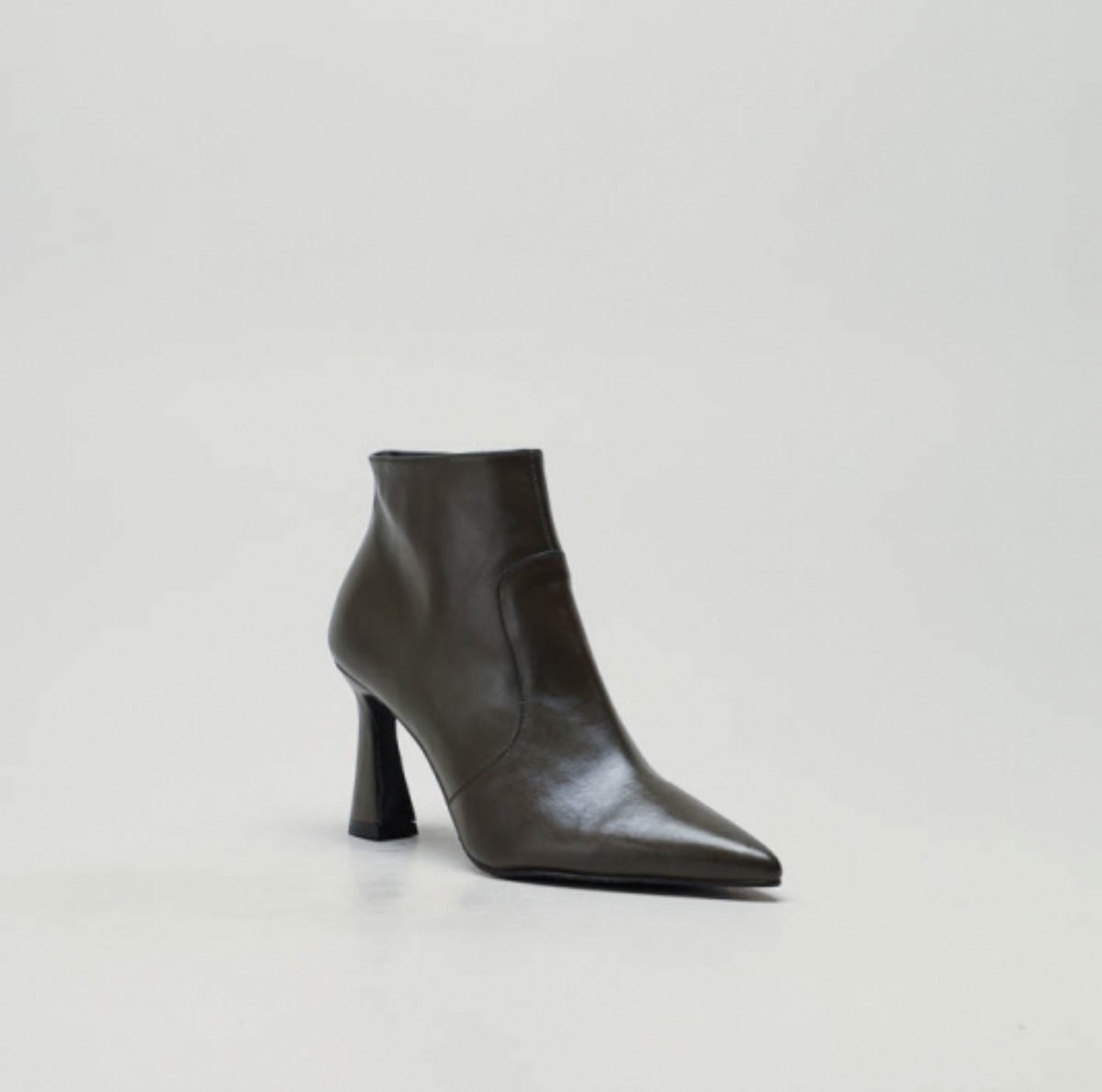 Lodi - Retis Black Leather Ankle Boot