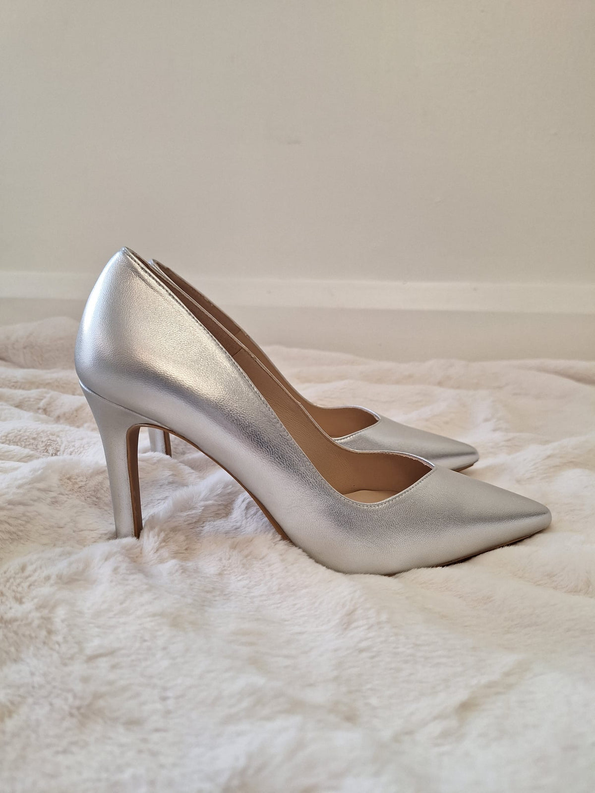 Lodi - Rabot Silver Leather Court Shoe