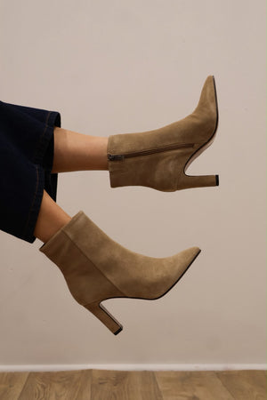 Pomme Dor - 6298 Sand Suede Ankle Boot