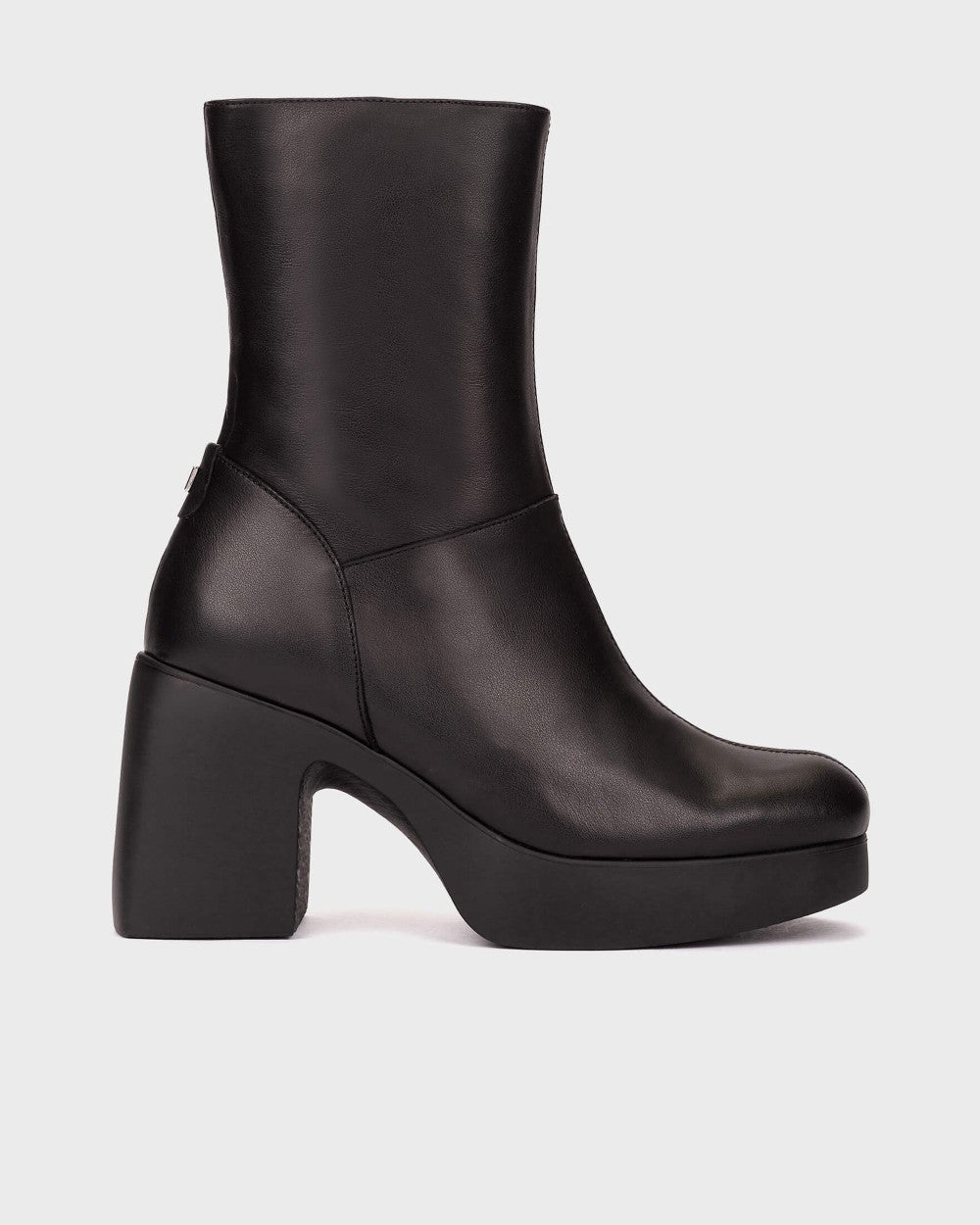 Wonders - H-49101 Black Platform Ankle Boot