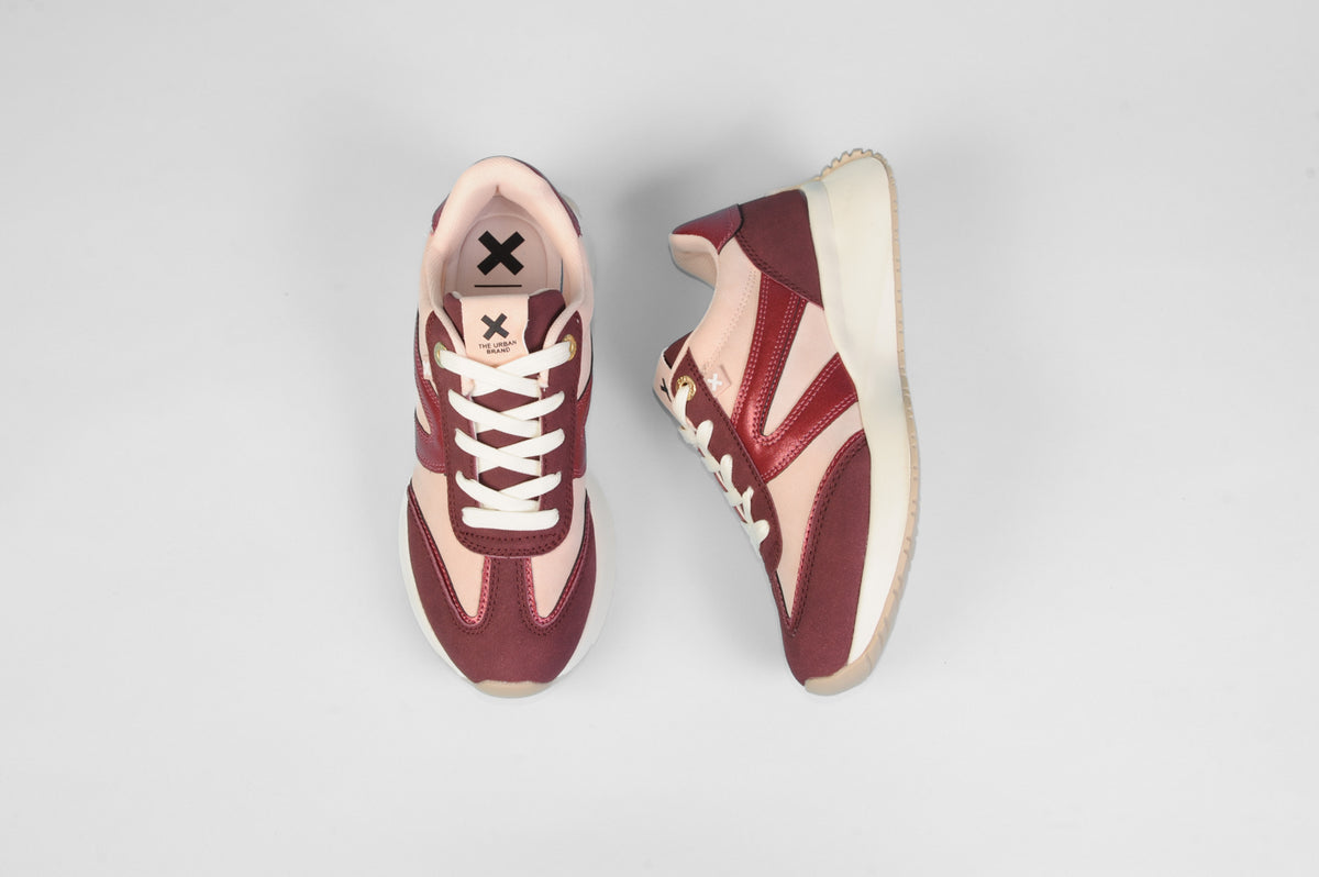 XTI - 143379 Burgundy & Pink Trainer