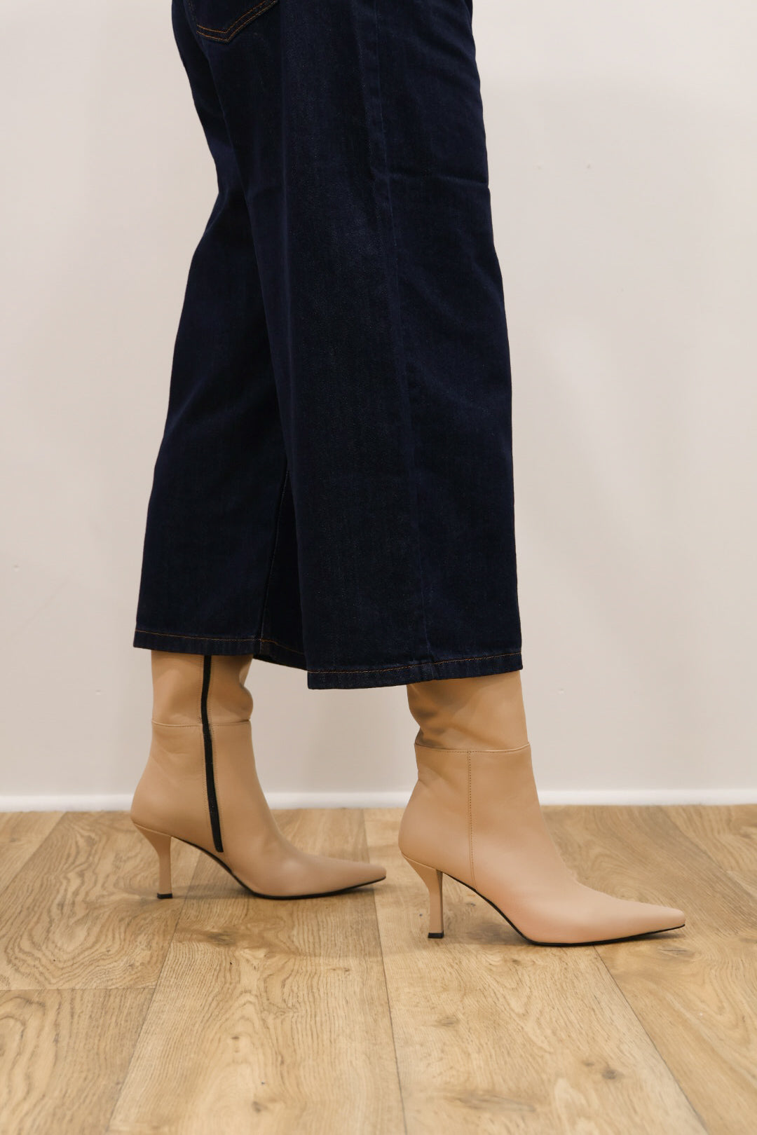 Rachels - Penny8 Beige Leather Knee High
