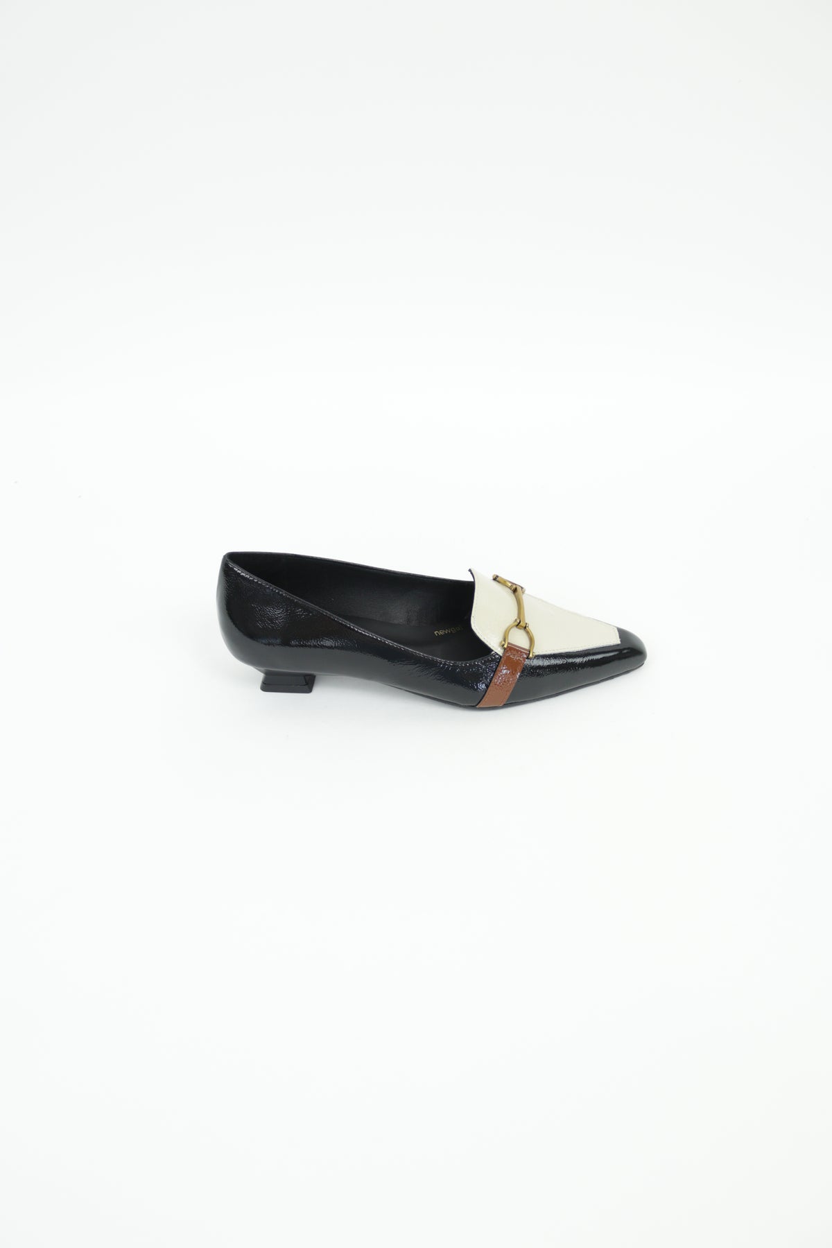 Lodi - BED5530 Black and Cream Loafer