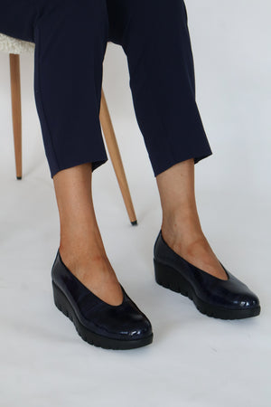 Wonders - C-33100 Navy Patent Wedge Pump