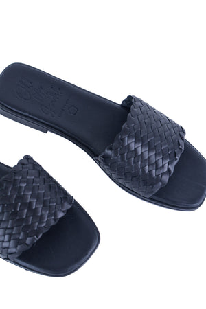 Oh My Sandals - 5829 Black Woven Slide