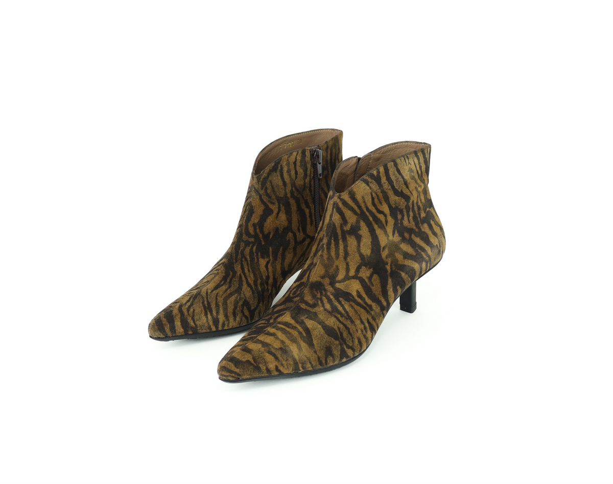 Wonders - G-7120 Brown Zebra Print
