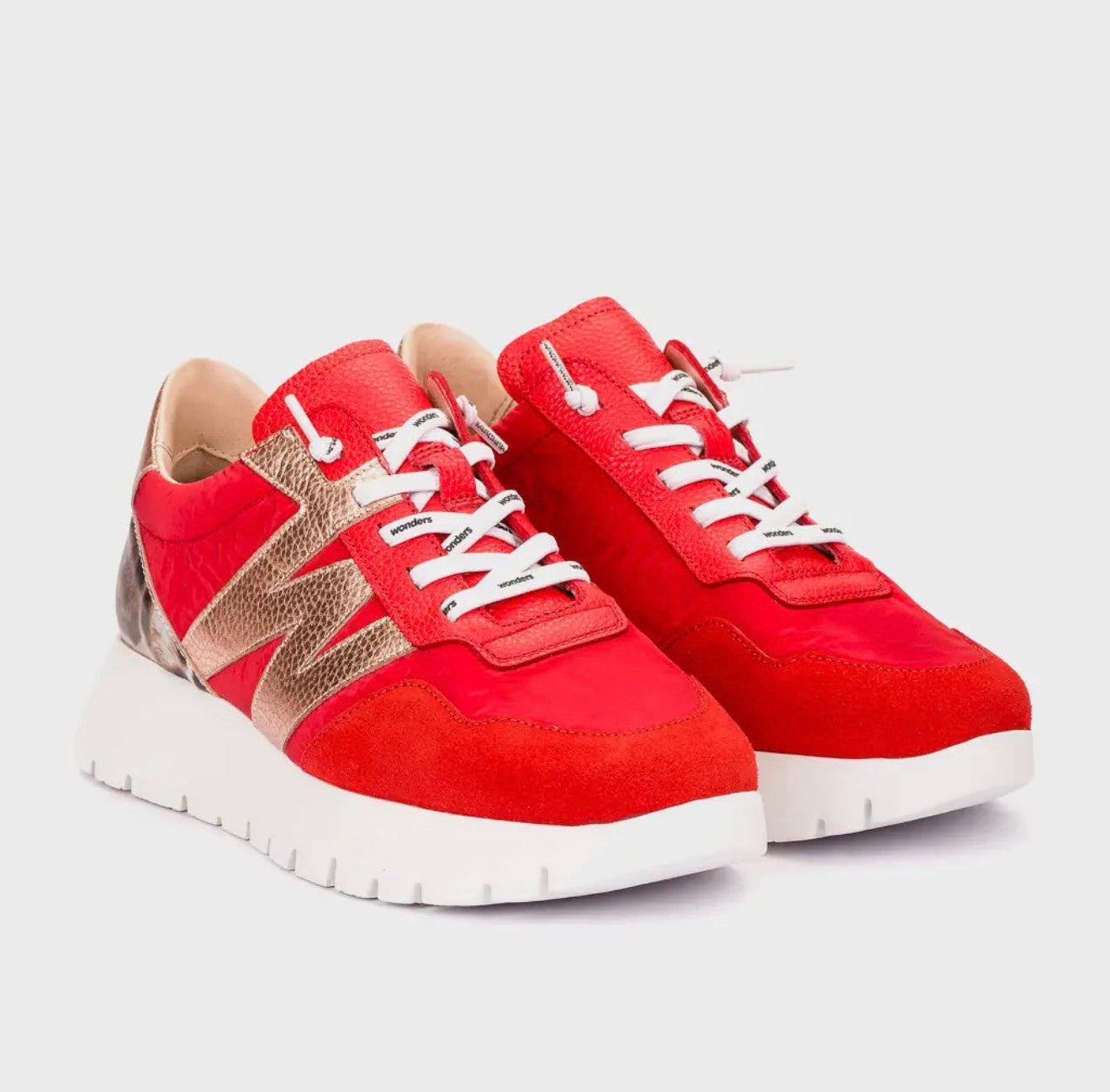 Wonders - A-24100 Red and Leopard Trainer