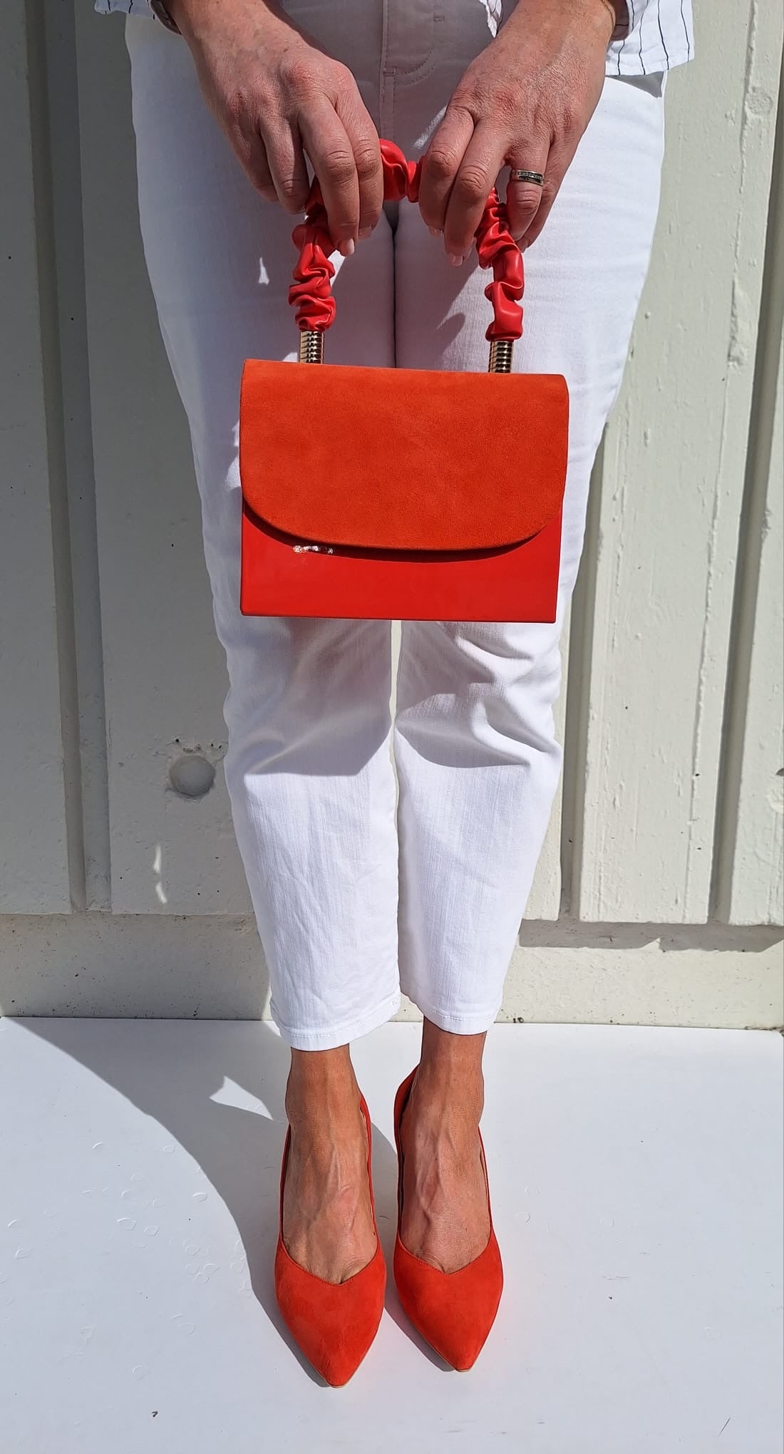 Rachels - Z6047 Orange V Court Shoe