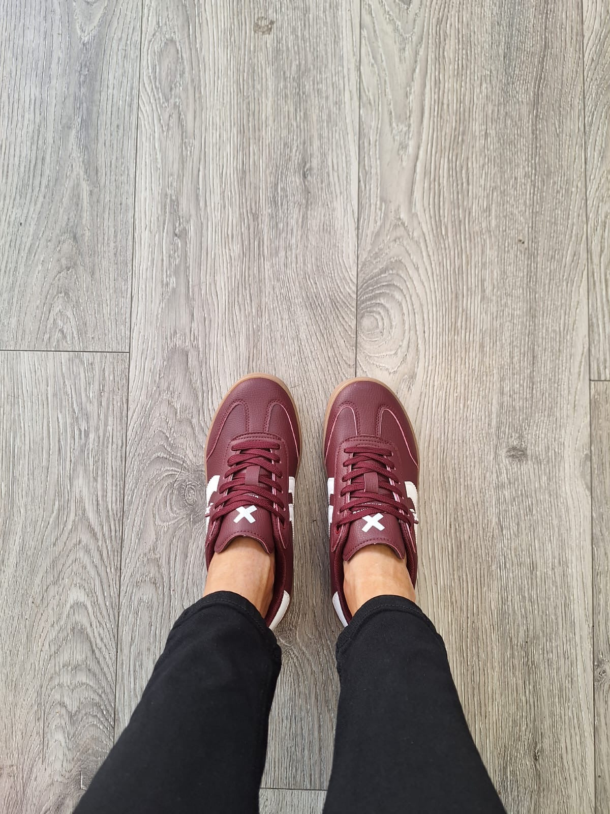 XTI - 144585 Burgundy Platform Trainer
