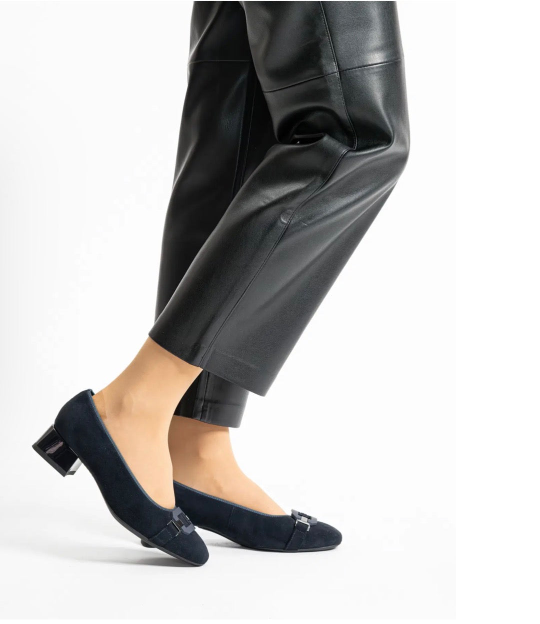 Ara - 20430 Navy Suede Court Shoe
