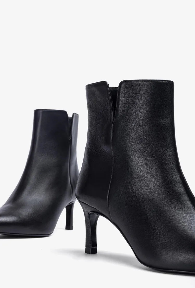 Unisa - Loroya Black Kitten Heel Boot