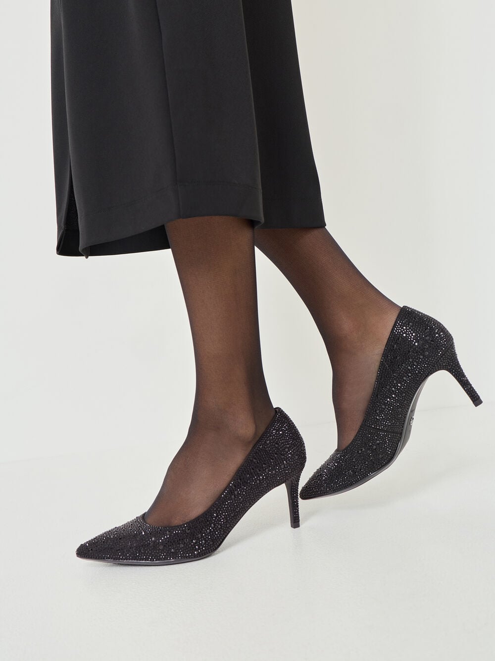Tamaris - 22468 Black Glitz Court Shoe