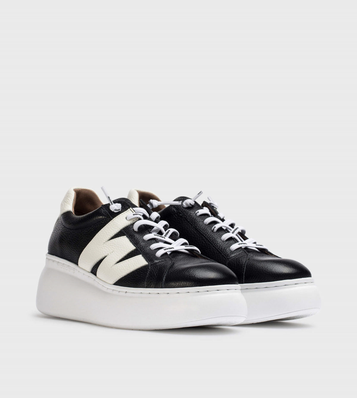 Wonders - A-2660 Black and Cream Trainer