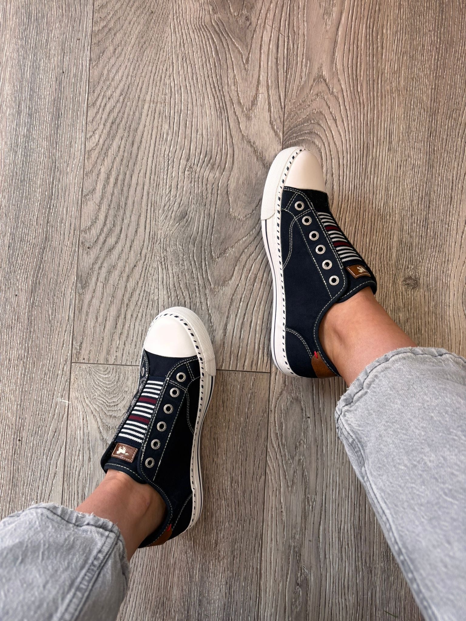 Mustang - 26M0152002 Navy Slip On Canvas Trainer