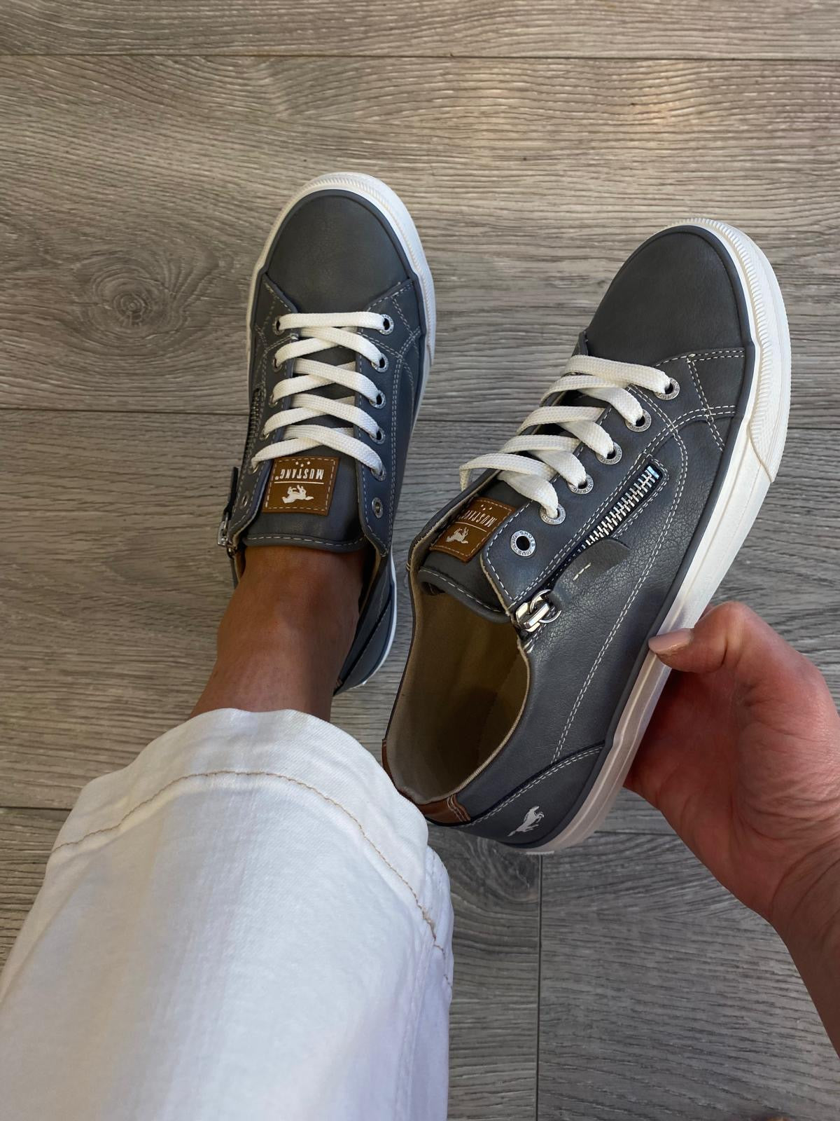 Mustang - 26M0222013 Grey Zip Canvas Trainer