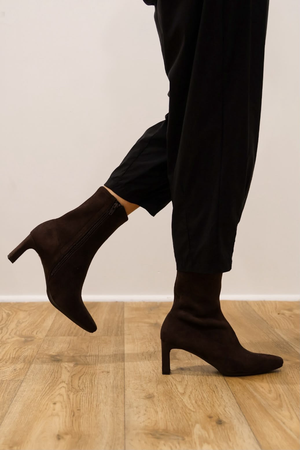 Wonders - M-6302 Brown Sock Boot
