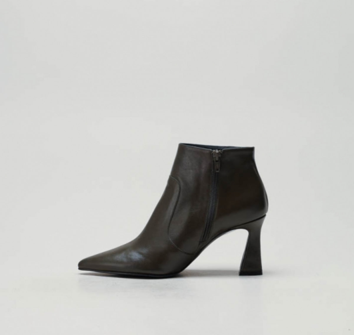 Lodi - Retis Black Leather Ankle Boot