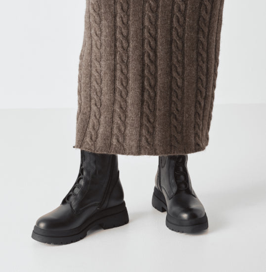 Tamaris - 25253 Black Elastic Biker Boot