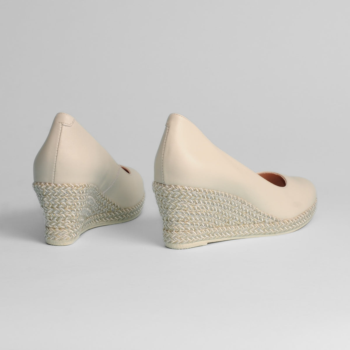 Jose Saenz - 6019 Cream Wedge