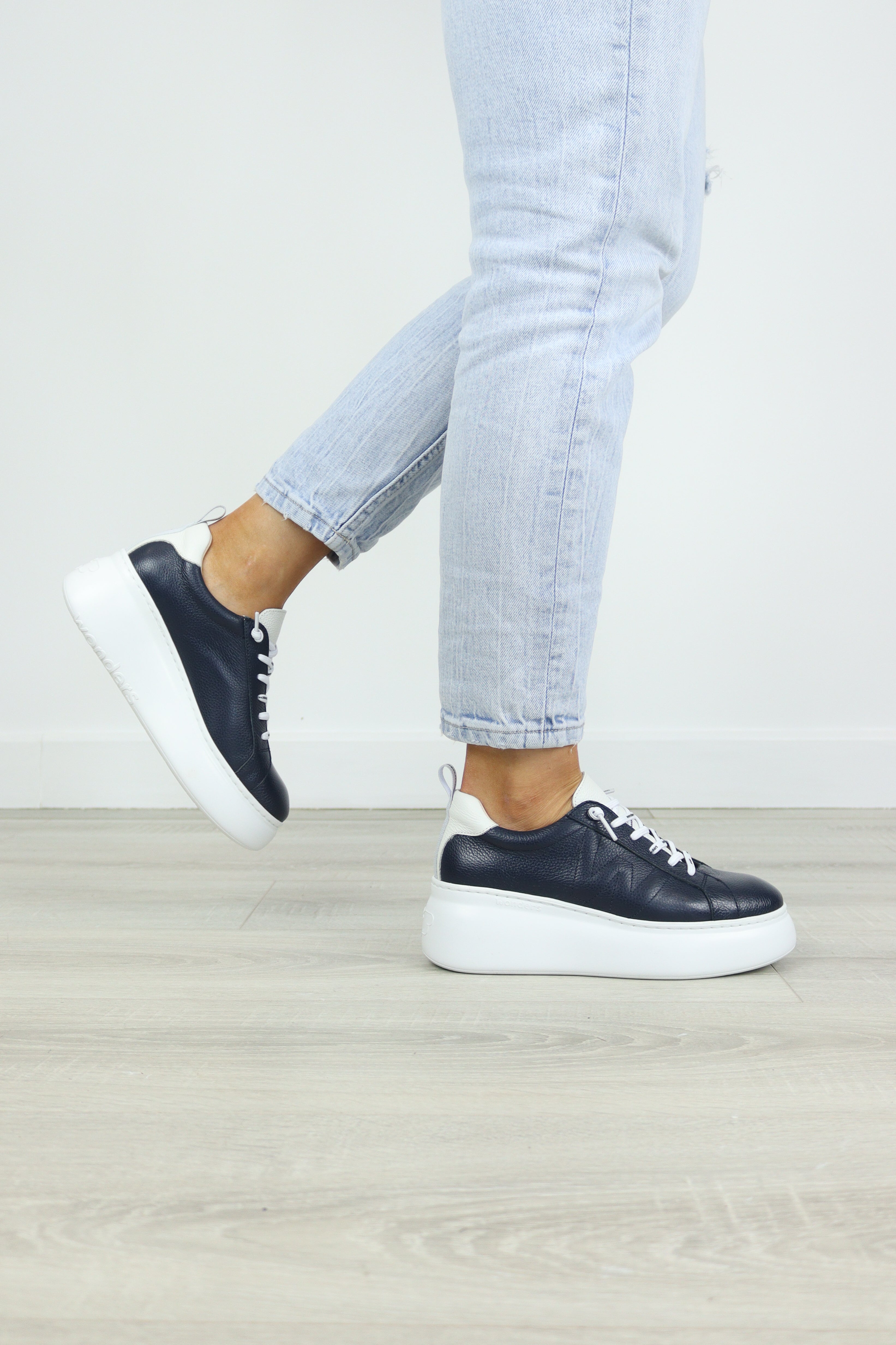 Wonders - A-2632 Navy Platform Trainer