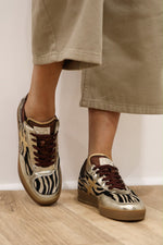 Another Trend - A03490 [Platino] Gold & Zebra Trainer