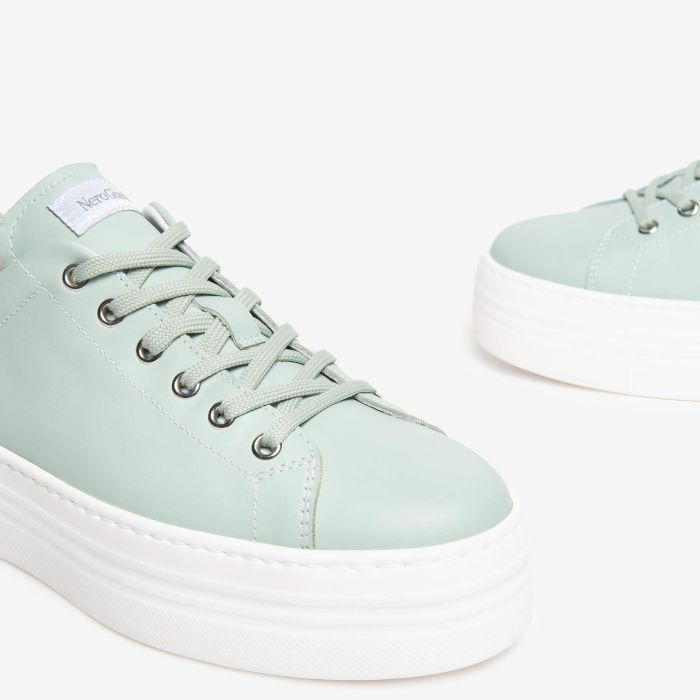 NeroGiardini - Pastel Green Bow Trainer