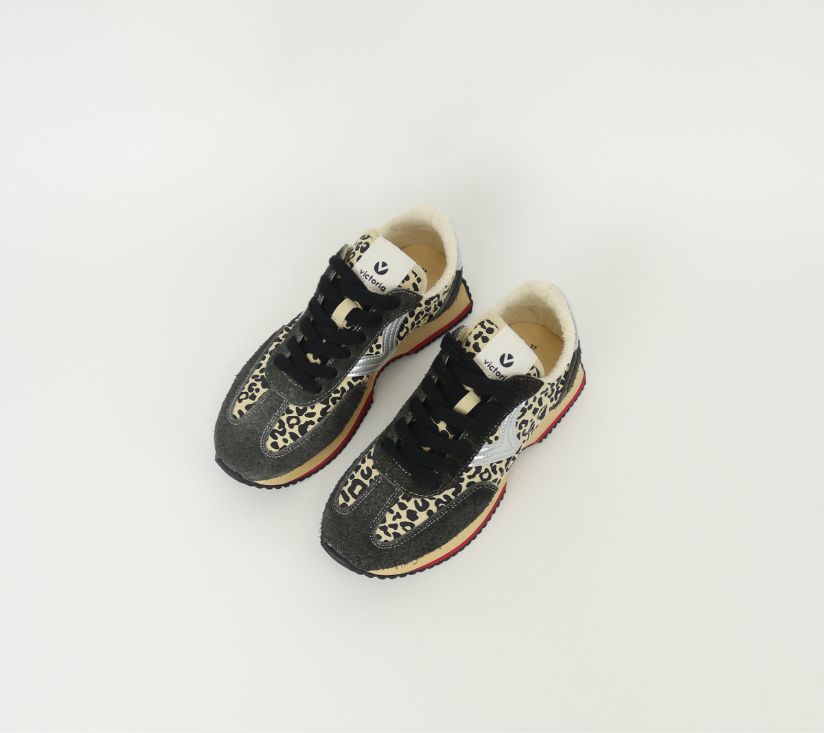 Victoria - 1 134116 Black and Cream Print Trainer