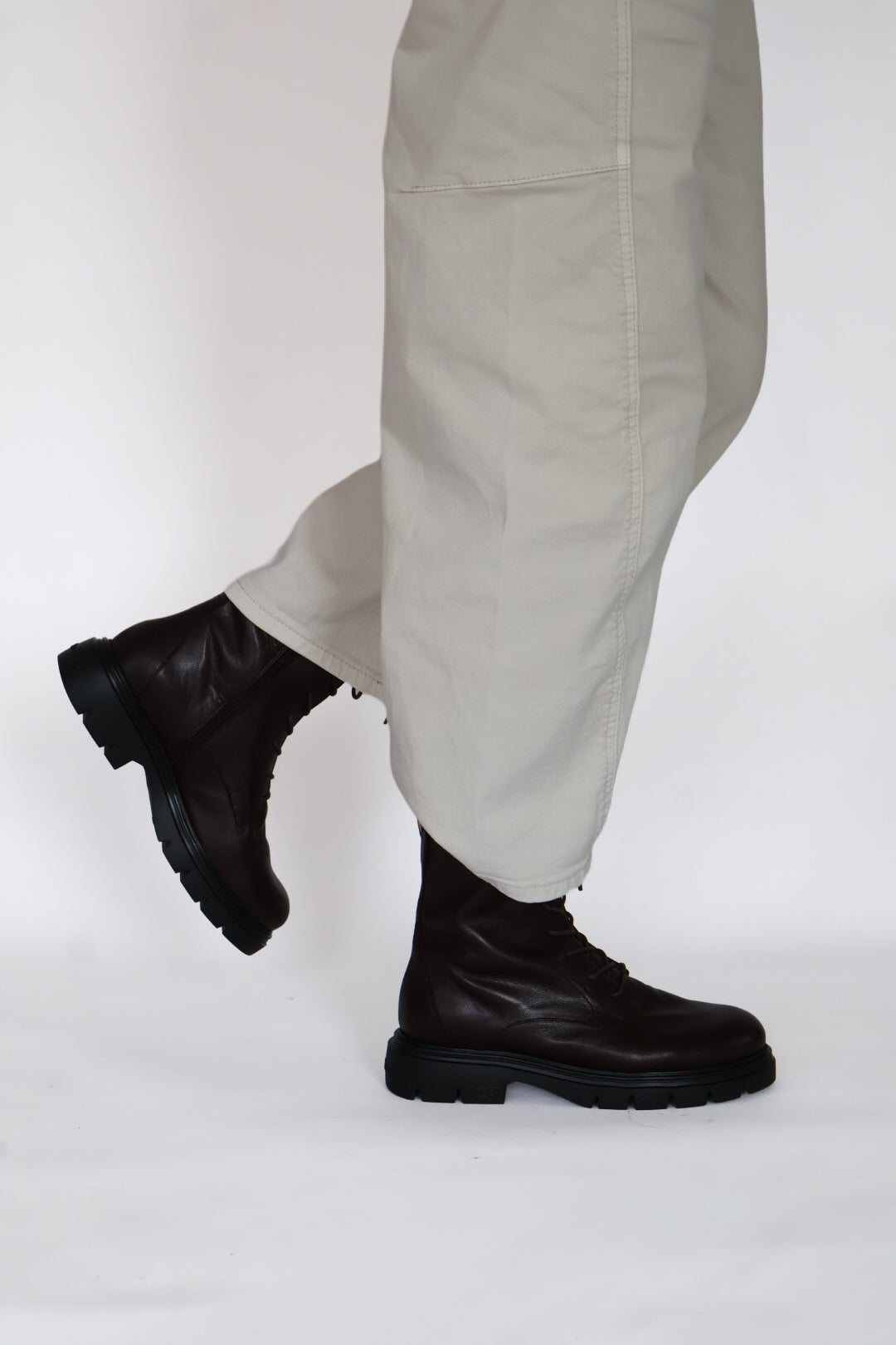 Wonders - A -4313 Brown Doc Boot