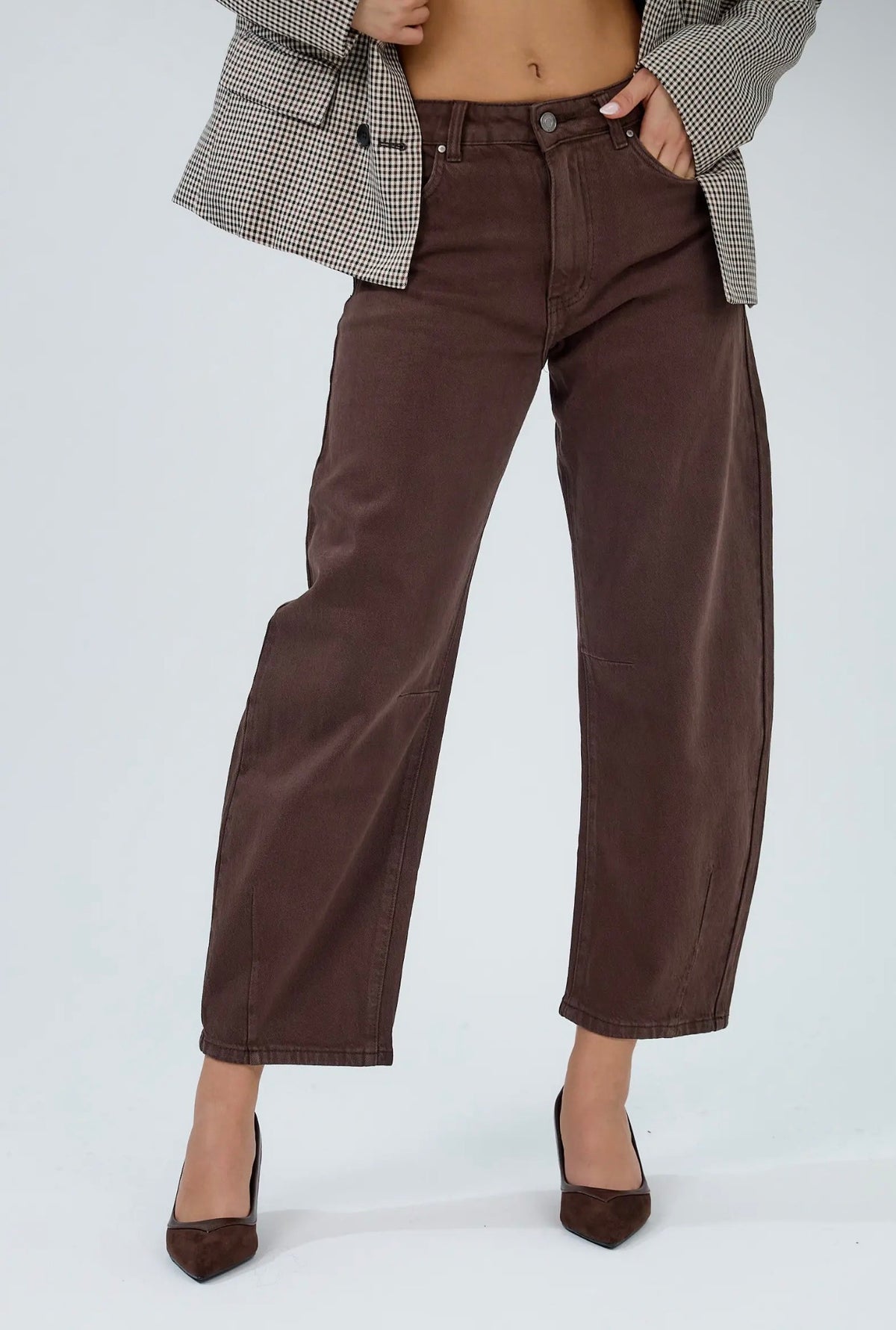 Anna - Brown Cropped Barrel Jeans
