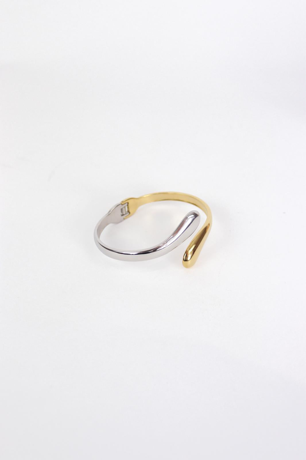 Karen Sampson - J12168 Gold & Silver Bracelet