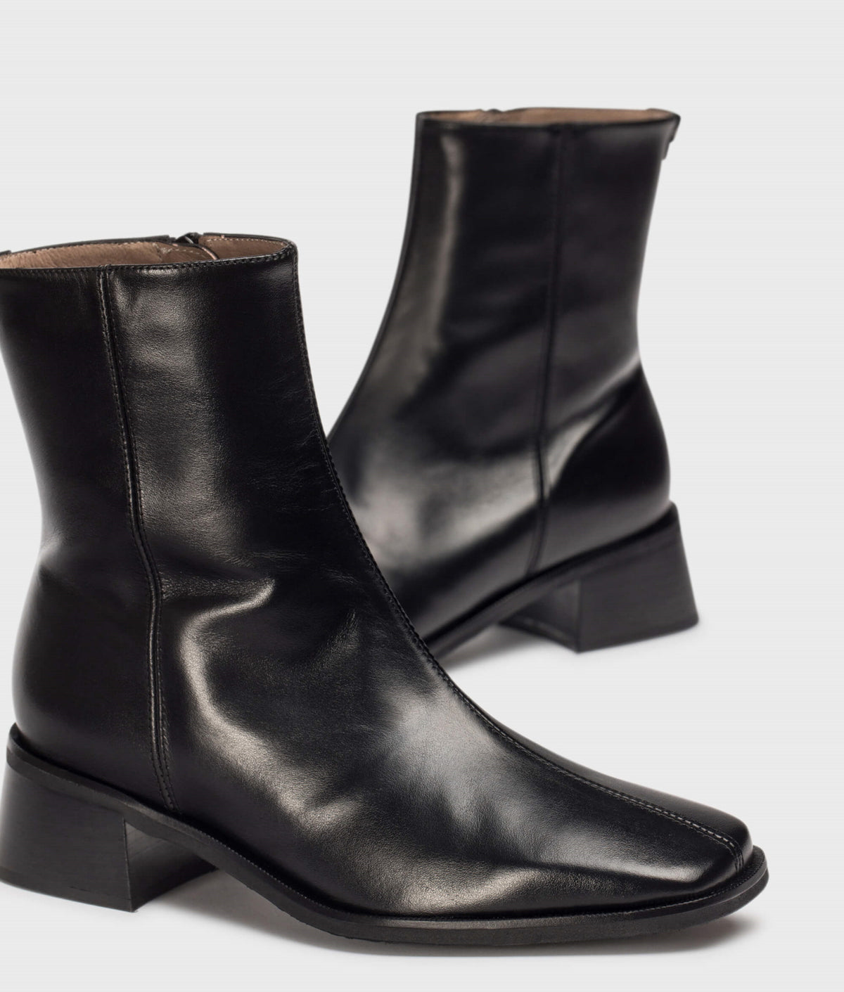 Wonders - D-1601 Black Boot