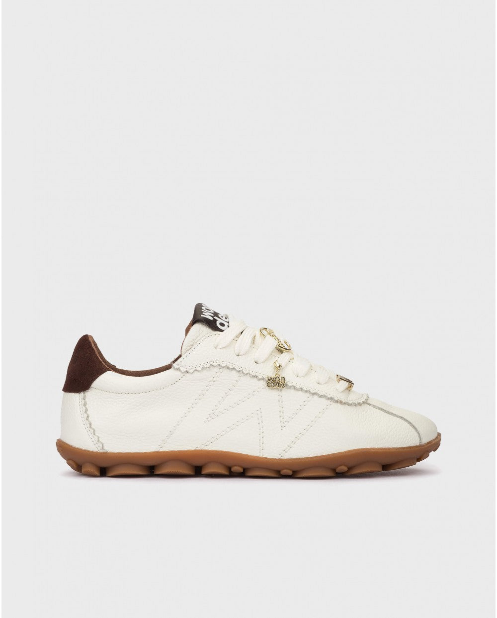 Wonders - AP-2103 Ivory Trainer