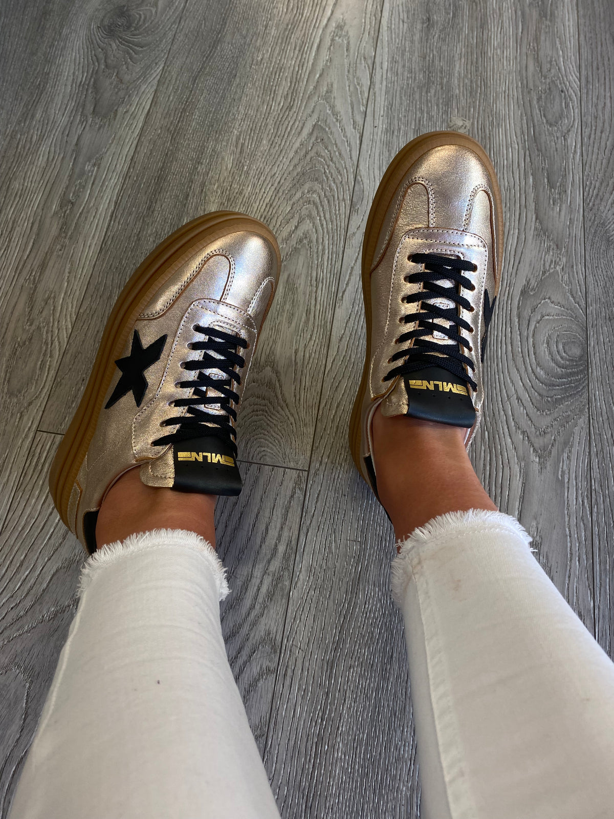 Meline - Gold Platform Trainer