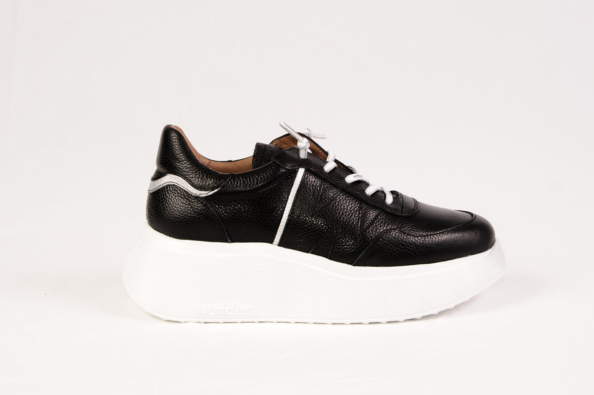 Wonders -A3601 Black Leather Slip on Trainer