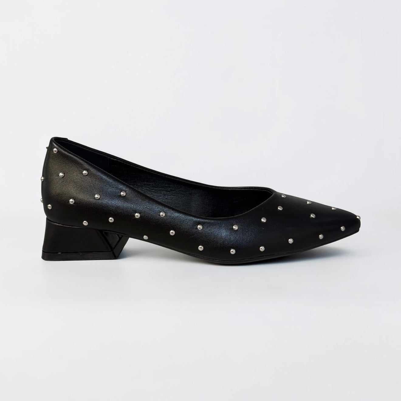 Gioseppo - 80167 Black Stud Pump