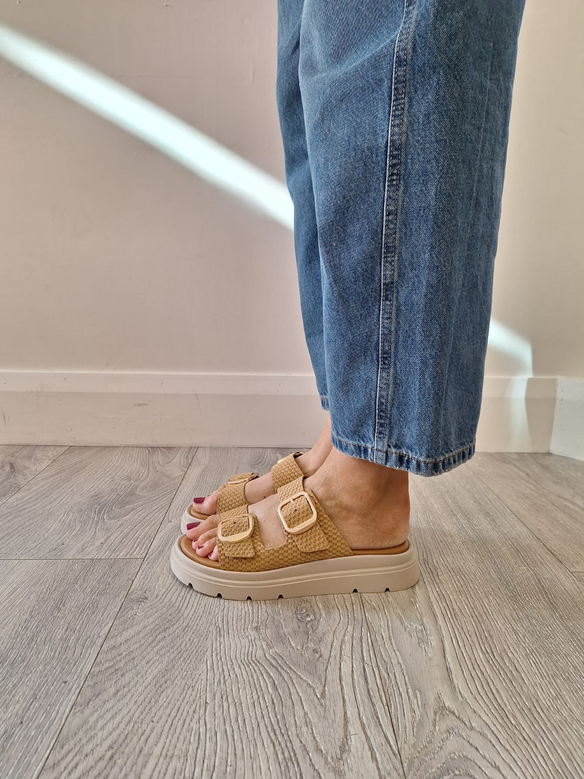 Tamaris - 27239 Tan Woven Buckle Mule