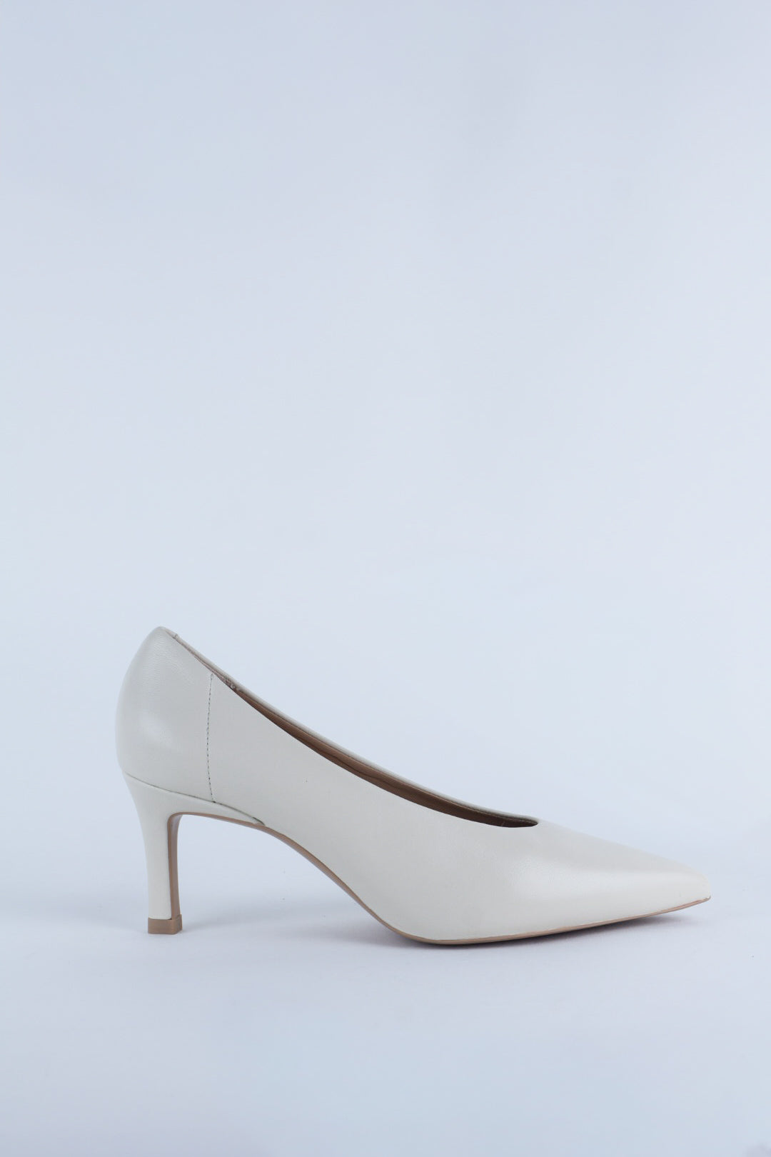 Unisa - Lenis Ivory Court Shoe