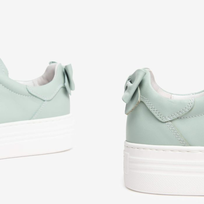 NeroGiardini - Pastel Green Bow Trainer