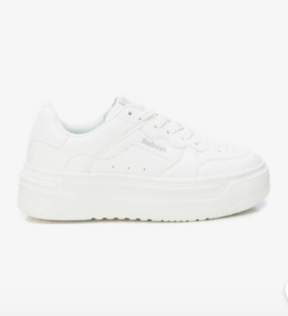 Refresh - 172408 White Platform Trainer