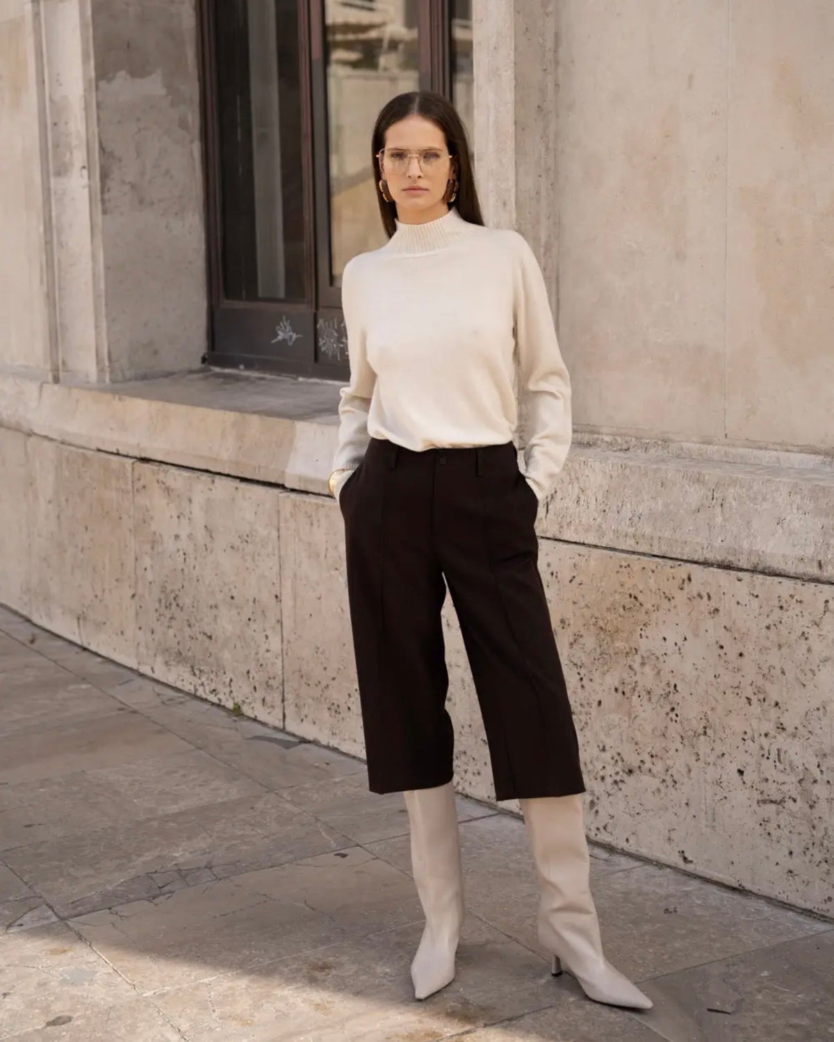 Anna - Brown Bermuda Trousers