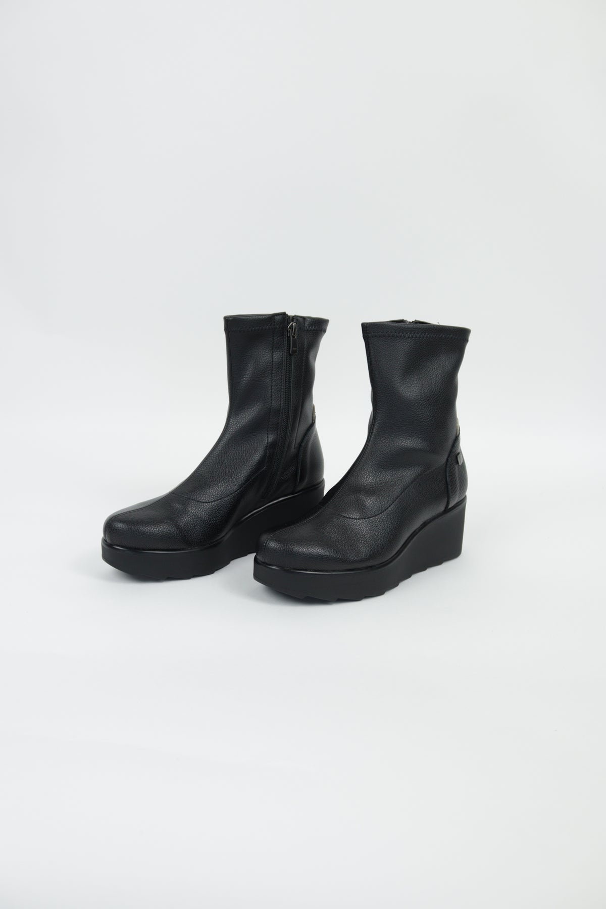 Jose Saenz - 6427 Black Wedge Sock Boot