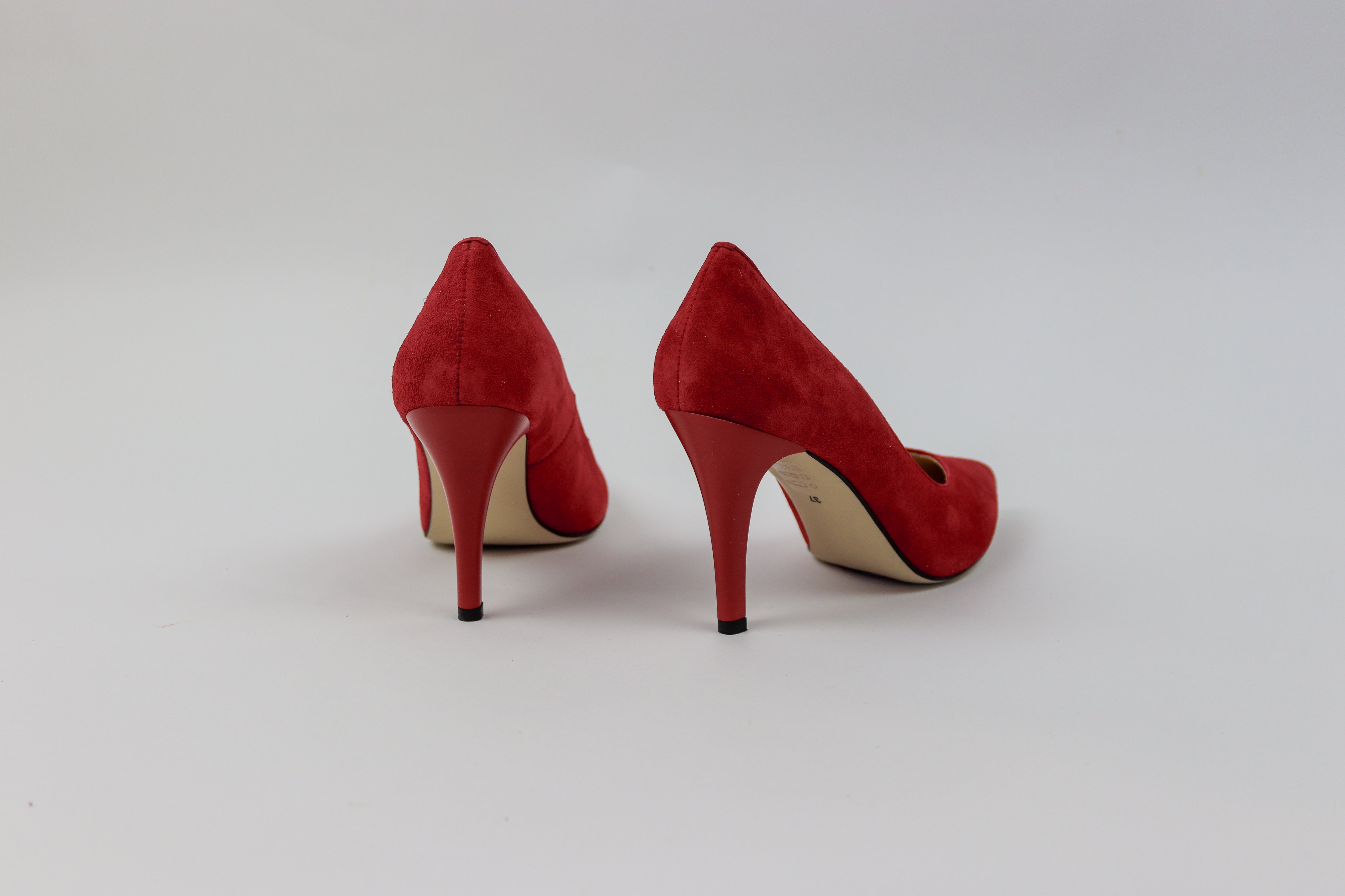 Rachels - Z6047 Red Suede V Court Shoe